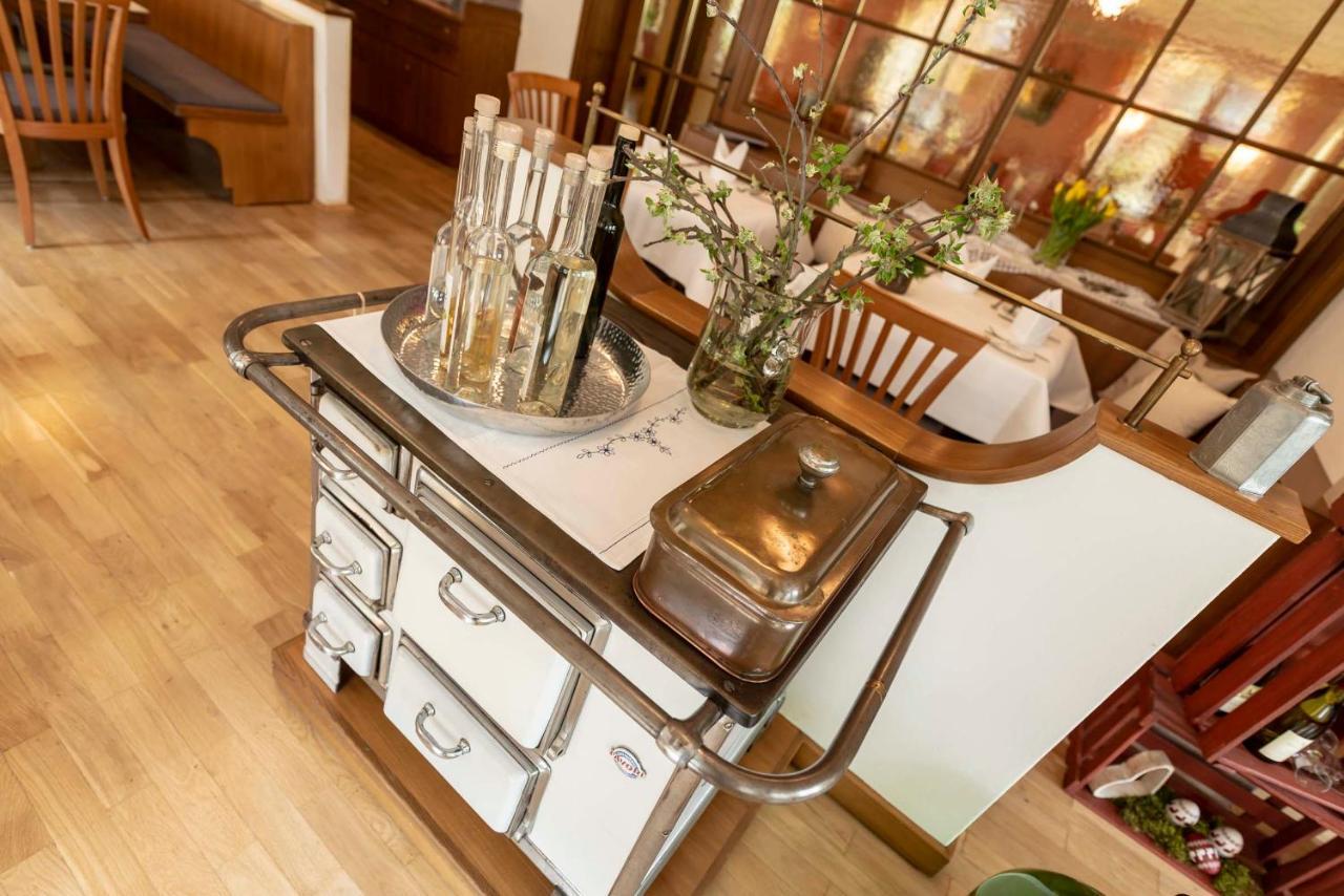 Niederstetten Hotel Gasthof Krone מראה חיצוני תמונה