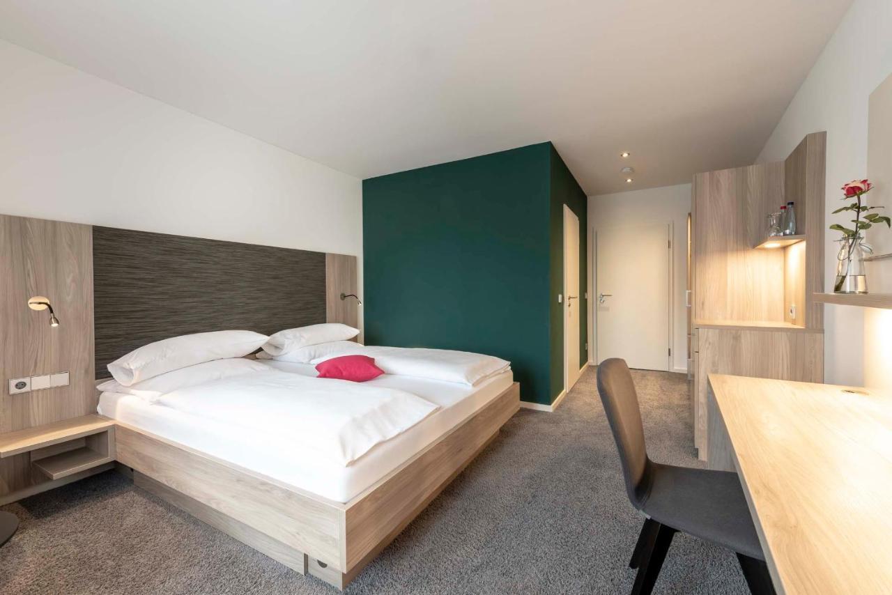 Niederstetten Hotel Gasthof Krone מראה חיצוני תמונה